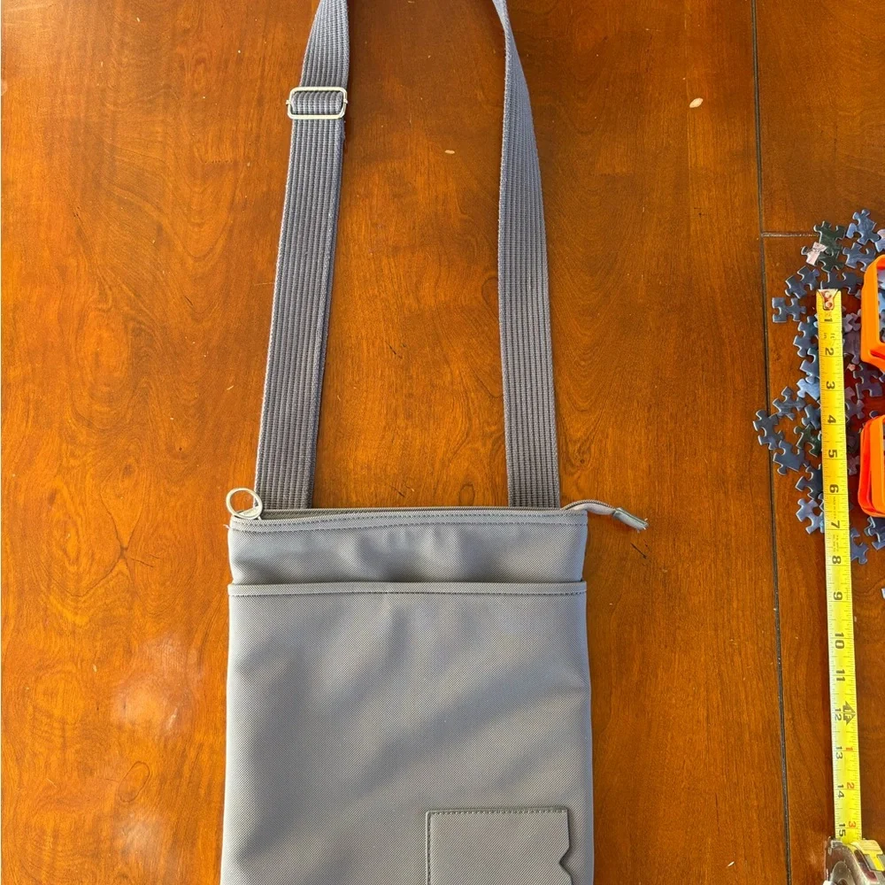 Lacoste Gray Messenger Bag Sleek Modern‎ Design